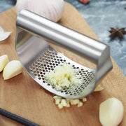 Stainless Steel Garlic Press Ring Manual Garlic Crusher and Mincer Kitchen Tool for Home Cooking